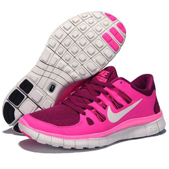 nike rosa pulito le scarpe da ginnastica poshmark libero 50 lampone nike rosa pulito le scarpe da ginnastica poshmark libero 50 lampone